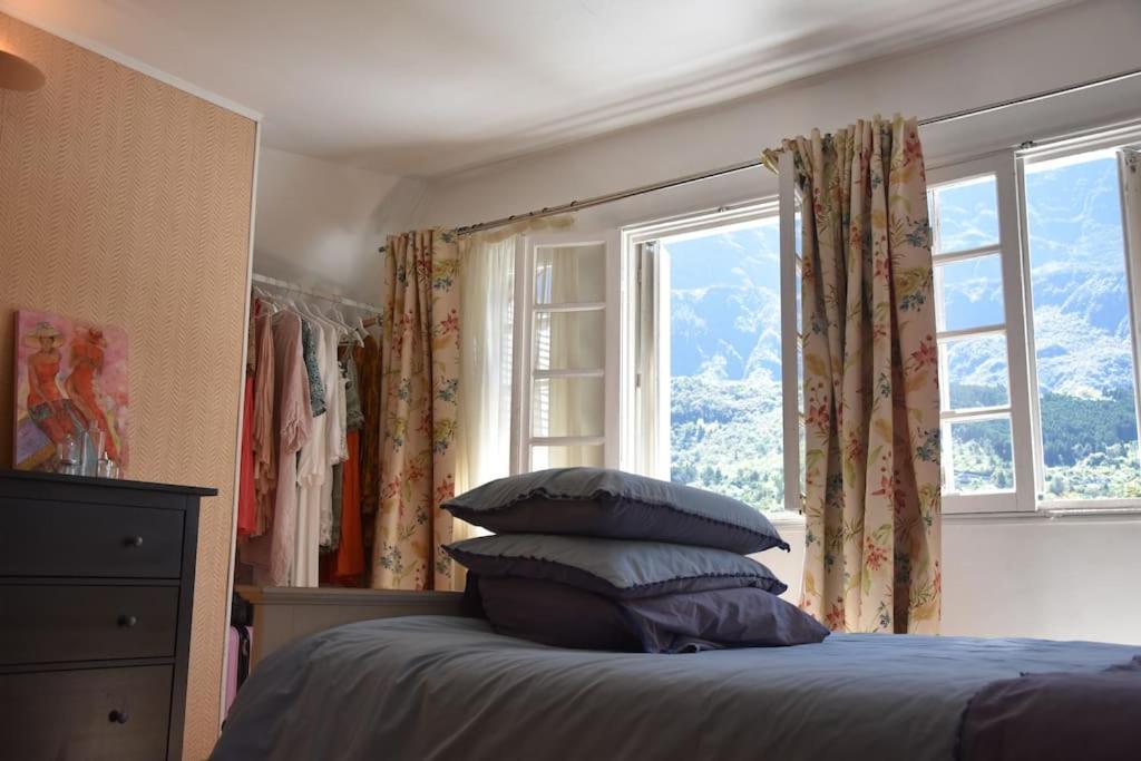 Le Strelitzia 1 Apartment ซีลาโอส ภายนอก รูปภาพ